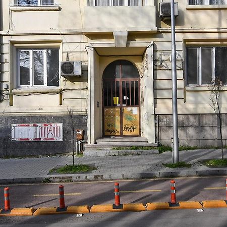 Small Studio On Budget In The Heart Of City Varna Eksteriør billede