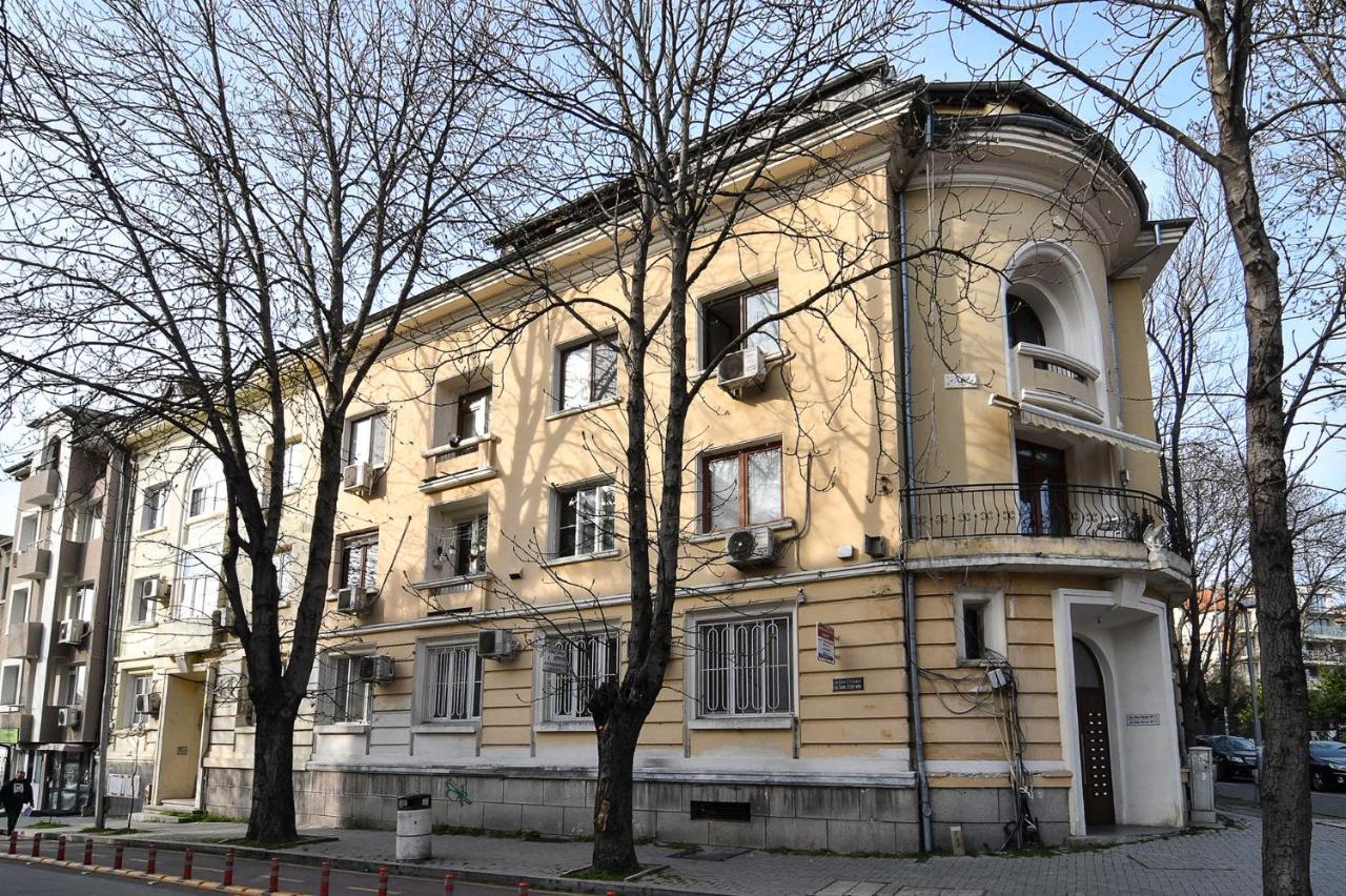 Small Studio On Budget In The Heart Of City Varna Eksteriør billede